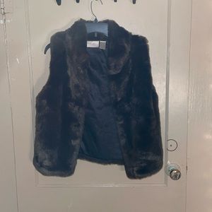 Sleeveless fur vest